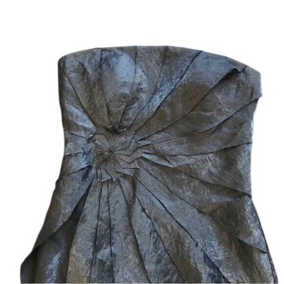 Strapless London Times Strapless Metallic Cocktail Dress Size 6 Textured Pleats - Picture 2 of 6